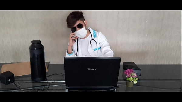 The twin brother took advantage of the fact that his brother's wife didn't recognize him and made him cum in Piroca