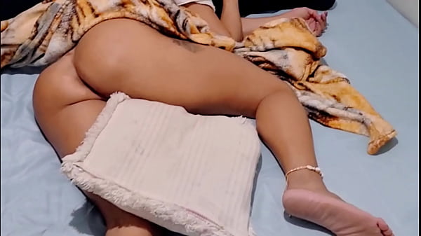 Sex stories: Naughty Bianca catches her friend from work. Complete XV red