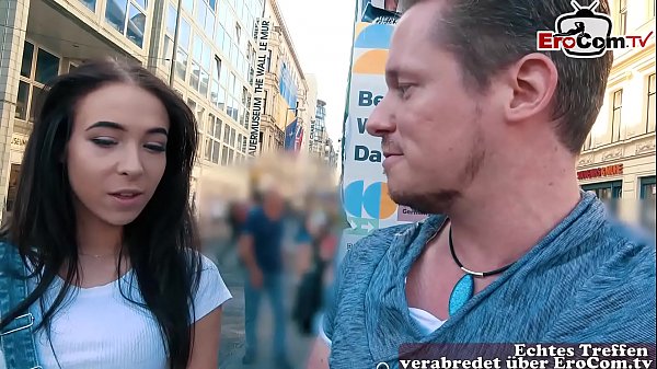 Teen Teen genießt sich Video