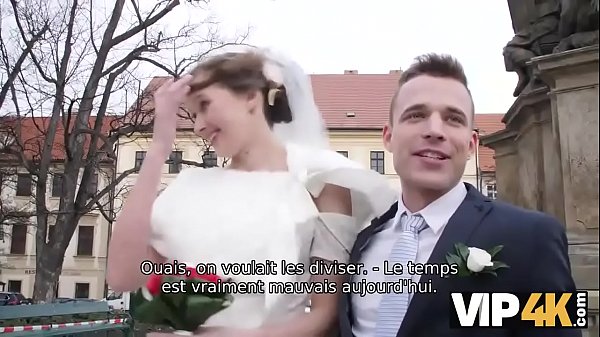 VIP4K. Una bellezza in abito da sposa succhia il cazzo di uno sconosciuto e si fa scopare