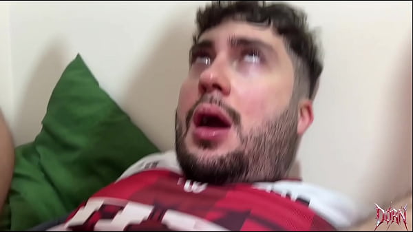 Mi ha scopato il culo prima che andassimo in discoteca (COMPLETO SU ROSSO)