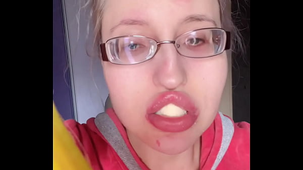 ASMR Eating BANANA PINK LIPSTICK - LIP FETISH FOOD FETISH LIPSTICK EyeGlasses