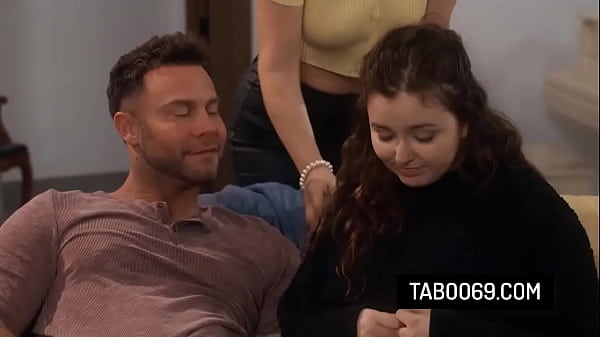 继家庭的乐趣变成了四人行 - Leana Lovings、Bunny Madison