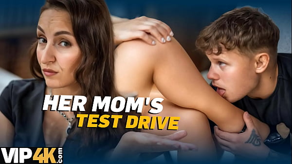 VIP4K. La figa di sua mamma è la migliore del mondo