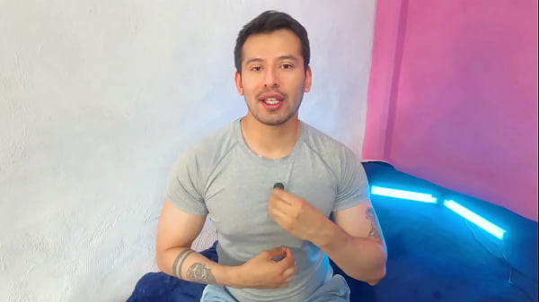 Ranchero scopa un giovane ragazzo di città senza sella nei recinti del ranch! storia sessuale