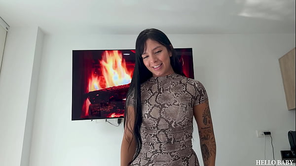 Daniela llega a casa con una grata sorpresa en el CULO - Daniela Ortiz