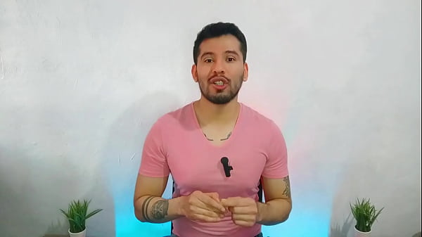 Il mio coinquilino etero con una ragazza mi penetra senza preservativo nel mio letto mentre guarda video porno etero! storia sessuale