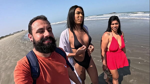 Fode Cast - A trans Baianinha venho pra fuder na praia ao ar livre com o casal Mattos