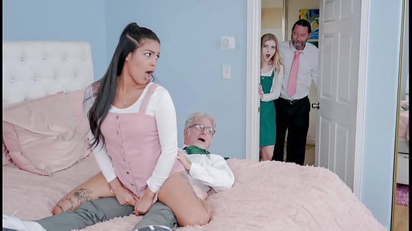 Preciosas modelos de chicas jóvenes